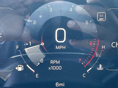 New 2026 GMC Acadia Elevation w/ Elevation Premium Package FWD image 12