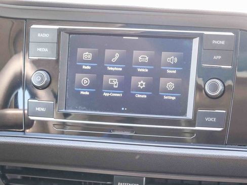 Used 2021 Volkswagen Jetta SE FWD image 15