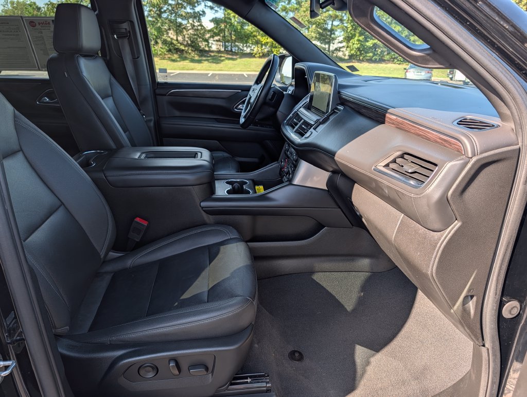 Used 2023 Chevrolet Tahoe LT AWD/4WD image 13