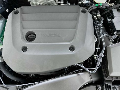 New 2026 Volvo XC40 B5 Ultra w/ Climate Package image 29