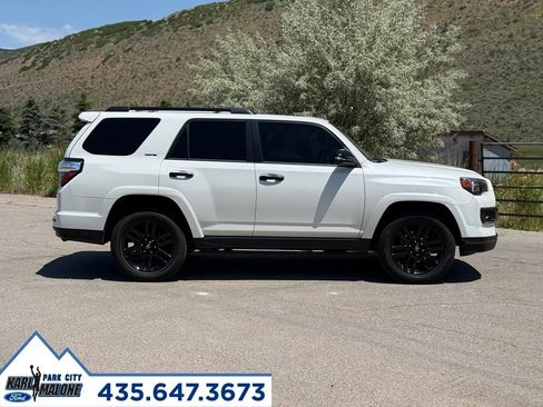 Used 2019 Toyota 4Runner Limited AWD/4WD image 6