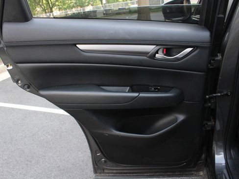Used 2018 MAZDA CX-5 Touring w/ Preferred Equipment Package AWD/4WD image 21