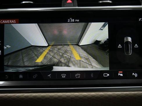 Used 2020 Land Rover Range Rover Velar R-Dynamic S AWD/4WD image 27