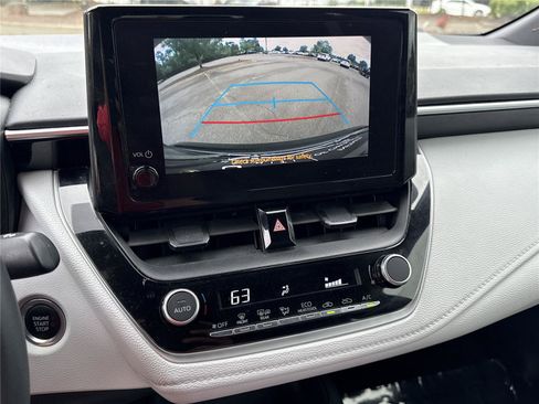 Used 2023 Toyota Corolla SE FWD image 6