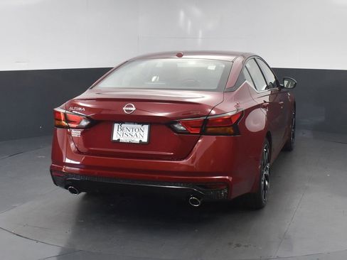 New 2025 Nissan Altima 2.5 SR image 19