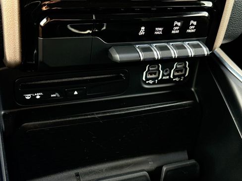 Used 2019 RAM 1500 Laramie image 22