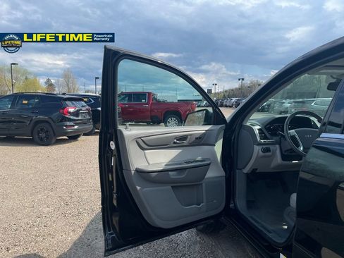 Used 2017 GMC Acadia Limited SLT image 17