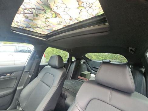 Used 2022 Honda Civic Sport Touring image 8