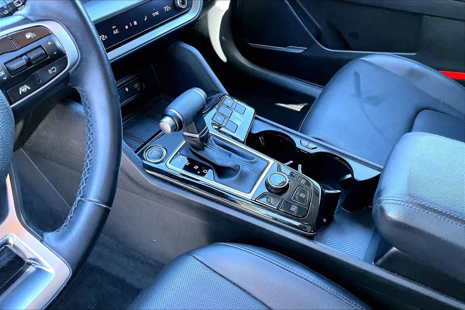 Used 2023 Kia Sportage EX FWD image 16