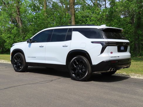 Certified 2026 Chevrolet Traverse RS w/ LPO, Floor Liner Package AWD/4WD image 28