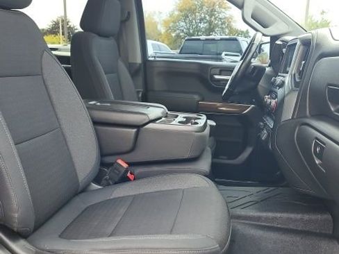 Used 2019 Chevrolet Silverado 1500 LT Trail Boss image 17