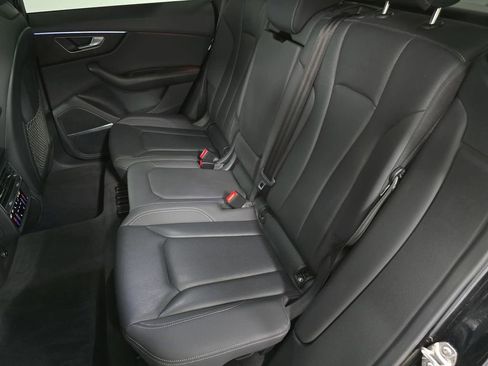 Used 2021 Audi Q8 Premium Plus w/ Premium Plus Package AWD/4WD image 26