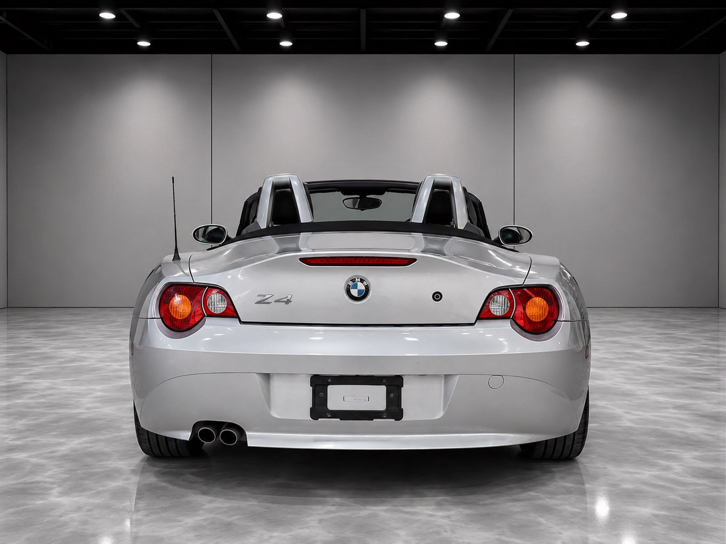 Used 2003 BMW Z4 2.5i RWD image 3