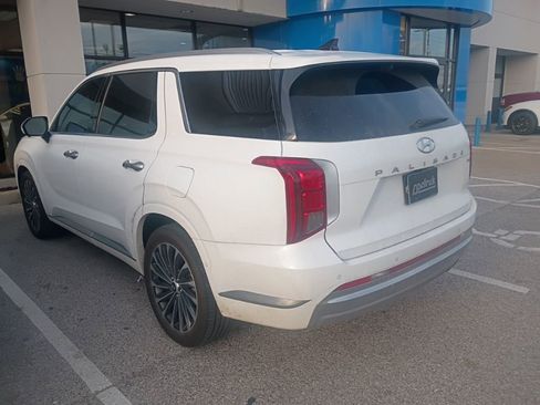 Used 2024 Hyundai Palisade Calligraphy image 5