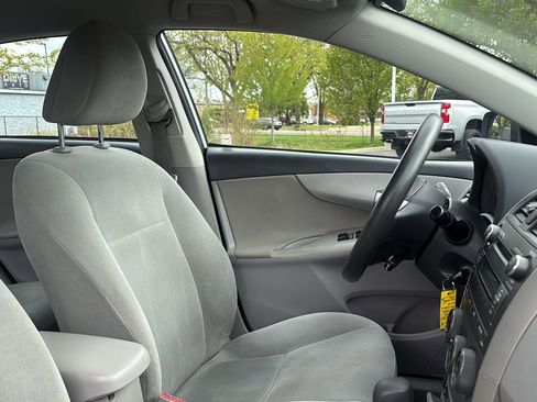 Used 2011 Toyota Corolla LE FWD image 15