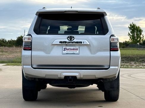 Used 2023 Toyota 4Runner SR5 image 8