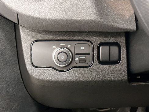 Certified 2025 Mercedes-Benz Sprinter 2500 image 11