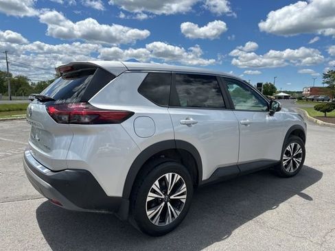 Used 2022 Nissan Rogue SV AWD/4WD image 5