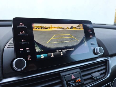 Used 2022 Honda Accord Sport image 21