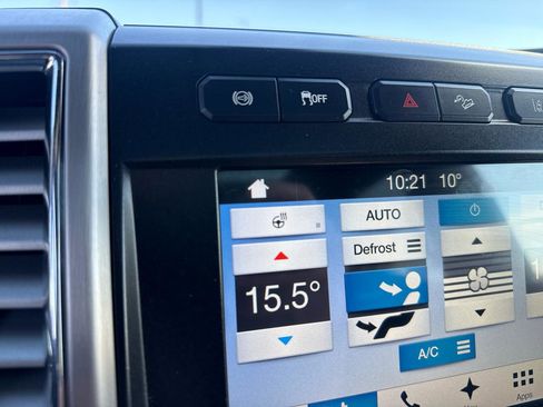 Used 2017 Ford F250 Platinum w/ Platinum Ultimate Package AWD/4WD image 19