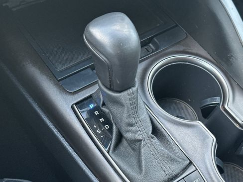 Certified 2022 Toyota Camry SE image 19