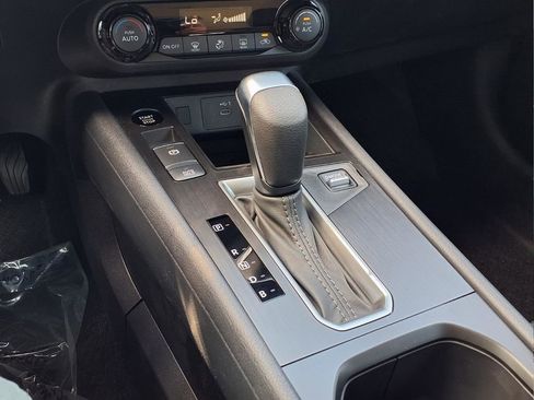 New 2026 Nissan Kicks SV w/ Charging Package FWD image 17