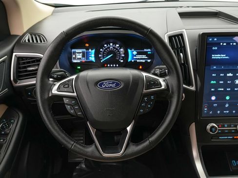 Certified 2024 Ford Edge SEL w/ Convenience Package AWD/4WD image 13