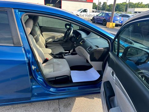 Used 2014 Honda Civic EX image 10