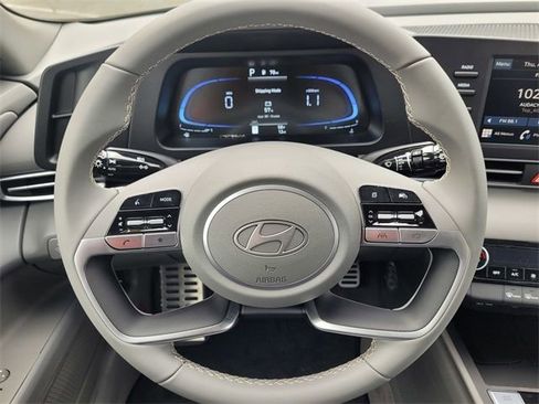 New 2025 Hyundai Elantra SEL FWD image 25