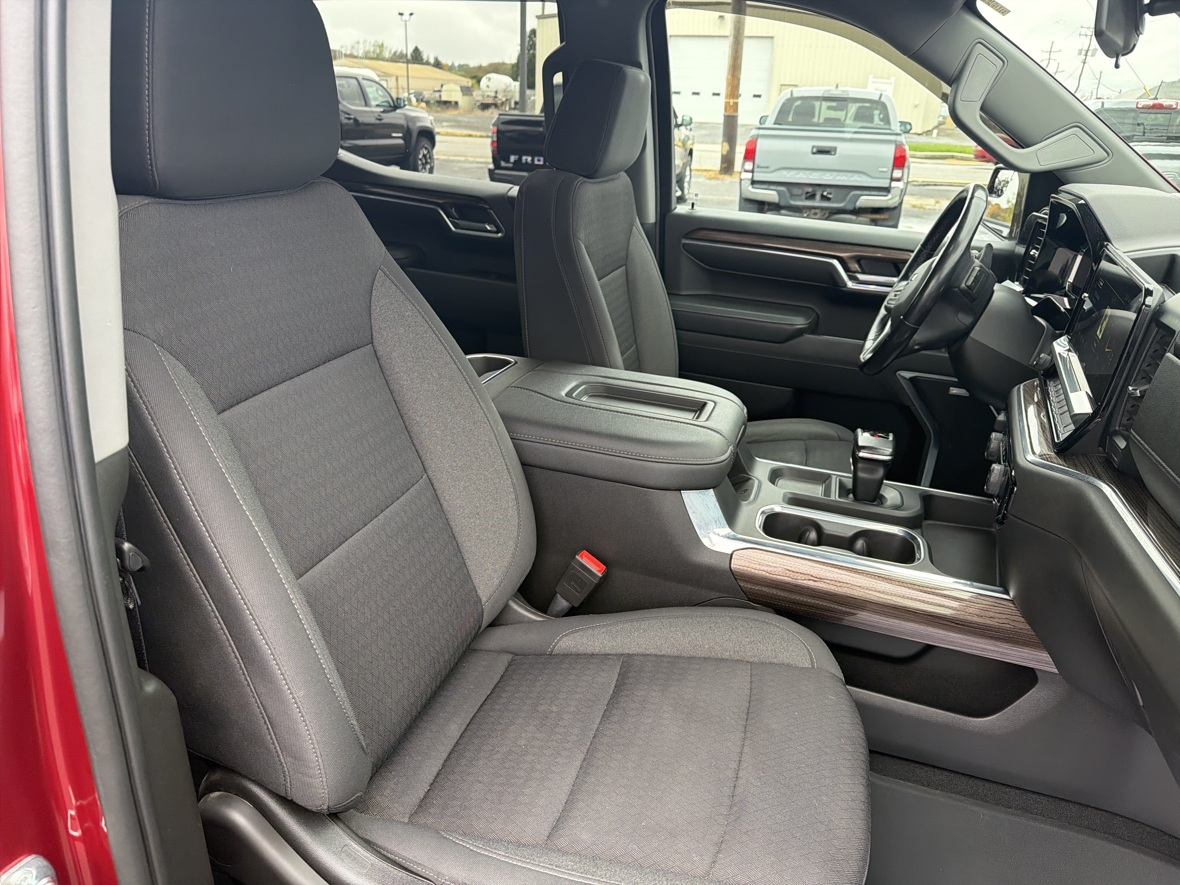 Used 2022 Chevrolet Silverado 1500 RST AWD/4WD image 12