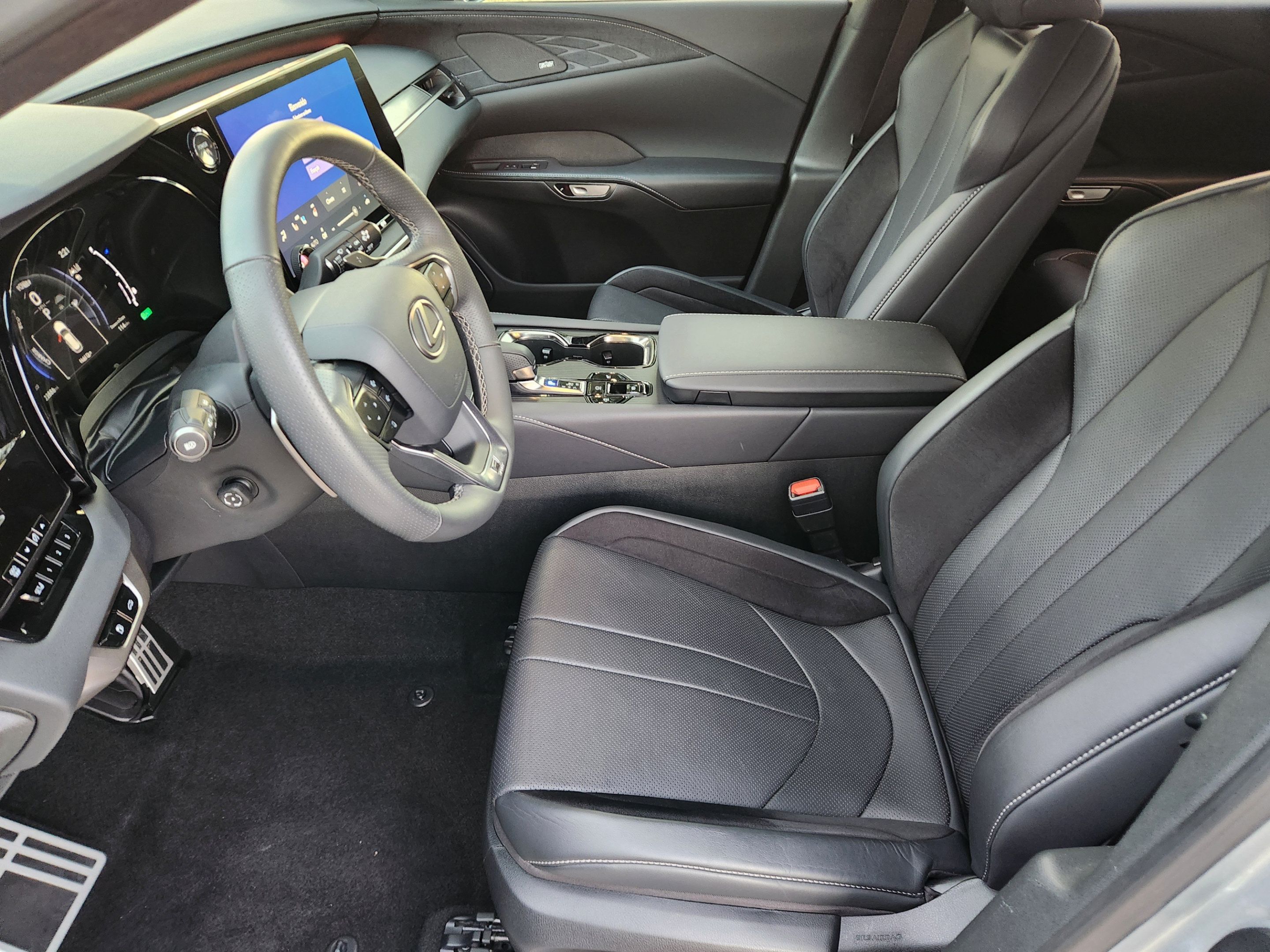 Used 2024 Lexus RX 500h F Sport w/ Convenience Package AWD/4WD image 5