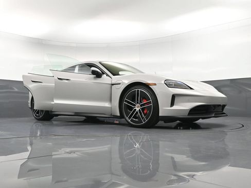 New 2026 Porsche Taycan 4S AWD/4WD image 37
