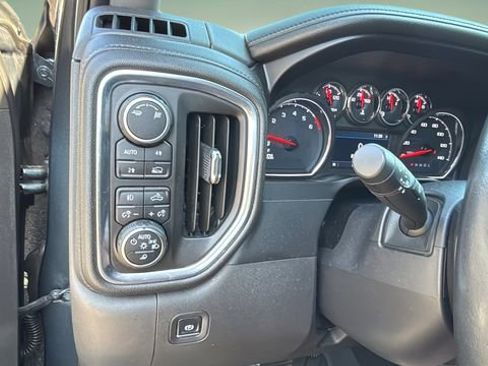 Used 2019 Chevrolet Silverado 1500 LTZ w/ LTZ Convenience Package image 19