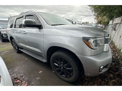 Used 2019 Toyota Sequoia Limited w/ Safety & Convenience Package image 2