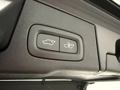 Used 2019 Volvo XC60 T6 Inscription image 33