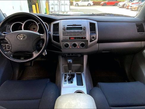 Used 2009 Toyota Tacoma PreRunner RWD image 13