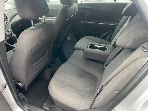 Used 2018 Chevrolet Trax LS image 26