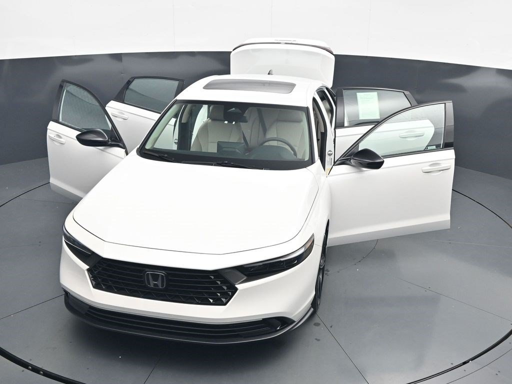 Used 2026 Honda Accord SE image 41