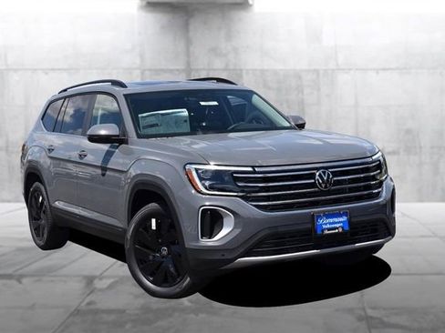 New 2026 Volkswagen Atlas SE AWD/4WD image 2
