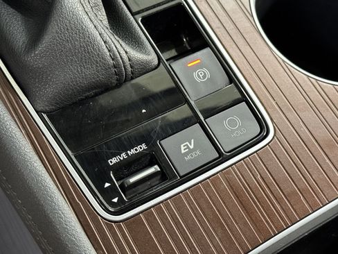 Used 2023 Toyota Sienna LE image 36