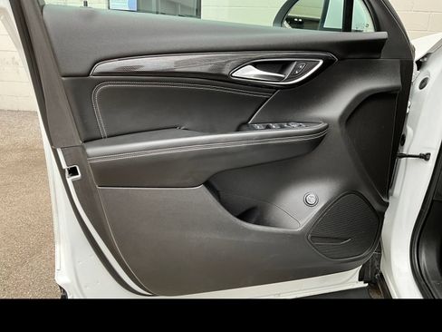 Used 2022 Buick Envision Preferred FWD image 24