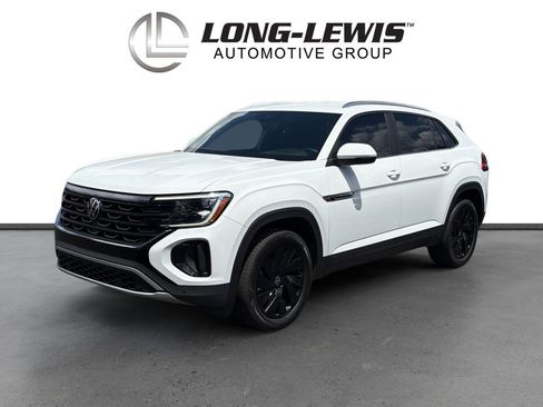 Used 2024 Volkswagen Atlas Cross Sport SE FWD image 1