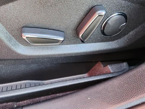 Used 2019 Ford Edge ST w/ Equipment Group 401A image 29