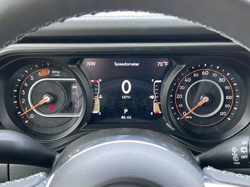 New 2025 Jeep Wrangler Unlimited Sahara AWD/4WD image 18