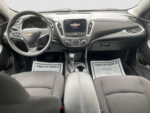 Used 2023 Chevrolet Malibu LT FWD image 10
