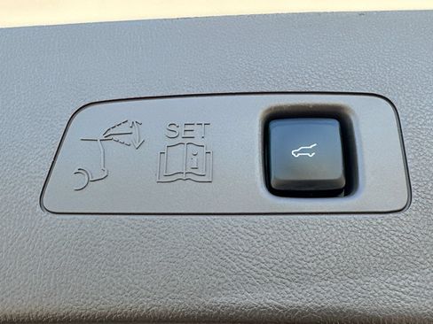 Used 2023 Lincoln Corsair FWD image 18