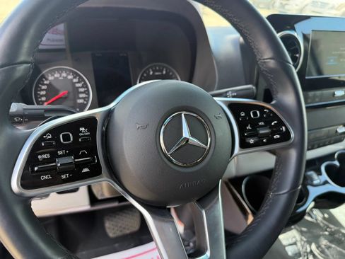 Used 2022 Mercedes-Benz Sprinter 3500 w/ Parking Package image 18