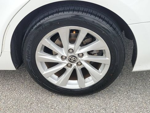 Used 2023 Toyota Camry LE FWD image 5