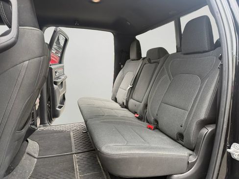 Used 2019 RAM 1500 Big Horn AWD/4WD image 24