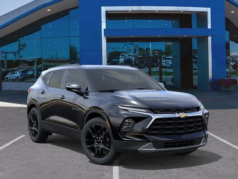 New 2026 Chevrolet Blazer LT w/ Sound & Technology Package AWD/4WD image 31